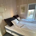 Borestrandabeachhouse مكان تخييم *